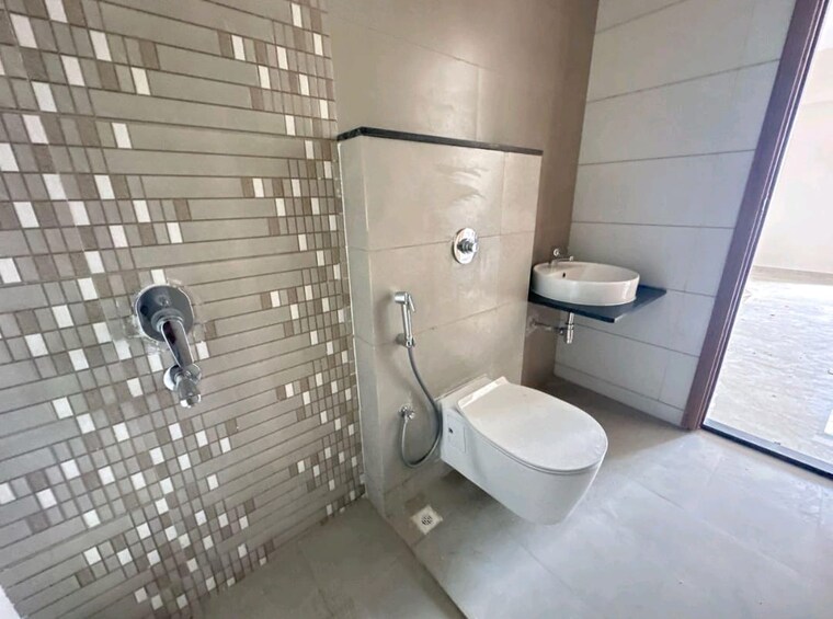 Bathroom, unique-legacy-majestic 2 Bedroom 628 Sq.Ft. Apartment In Mundhwa Pune 9288532