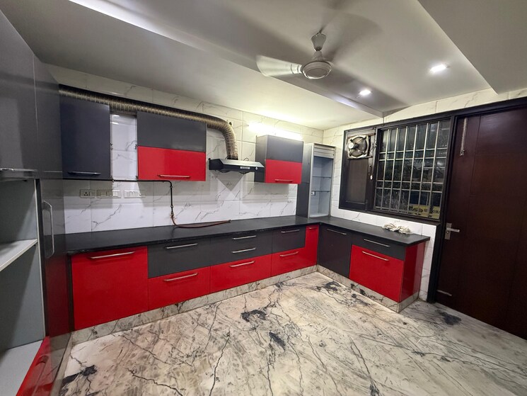 Bedroom, kalkaji 4 Bedroom 350 Sq.Yd. Builder Floor In Kalkaji Delhi 9288546