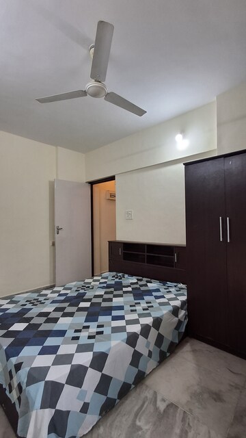 Team Area in 2 BHK Apartment at Dheeraj Enclave, Borivali East – for Sale