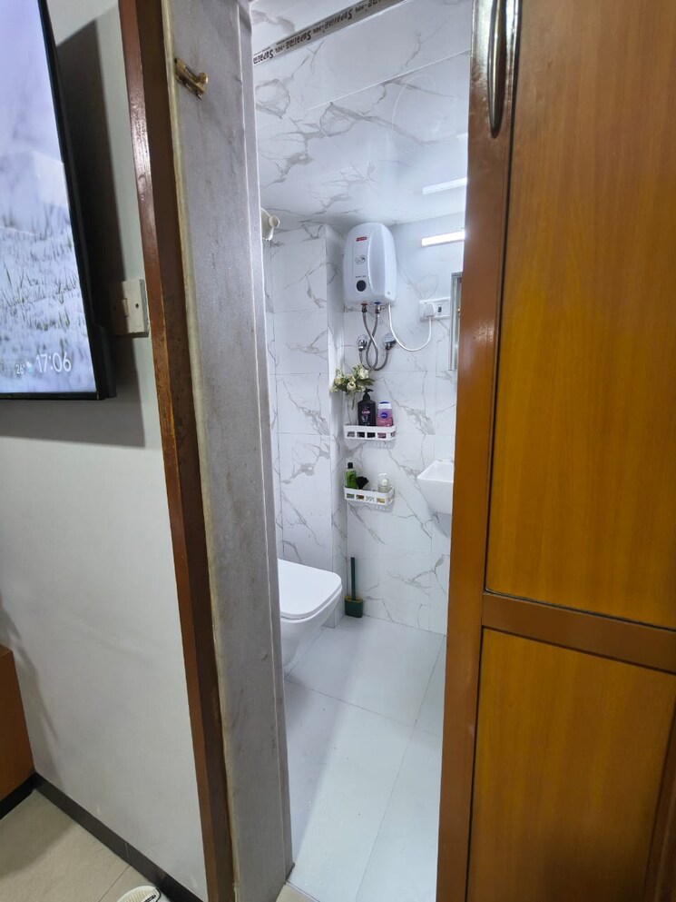 Bathroom, dheeraj-enclave 2 Bedroom 915 Sq.Ft. Apartment In Borivali East Mumbai 9288547