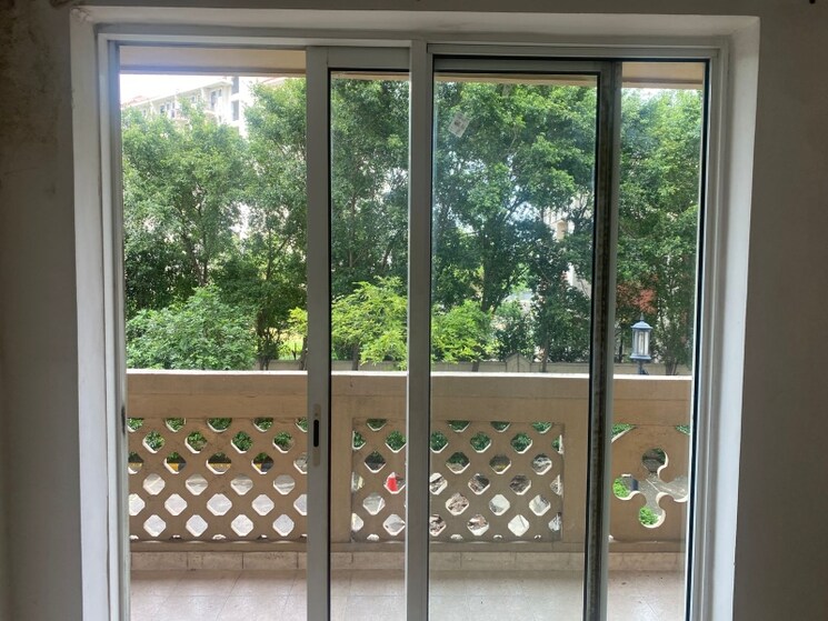 Balcony, dlf-new-town-heights-ii 3 Bedroom 1960 Sq.Ft. Apartment In Sector 86 Gurgaon 9288568