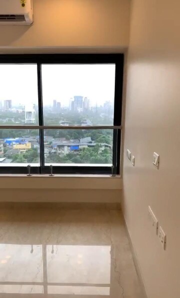 Furnished Amenities in 3 BHK Apartment at Godrej Platinum Mumbai, Vikhroli East – for Sale