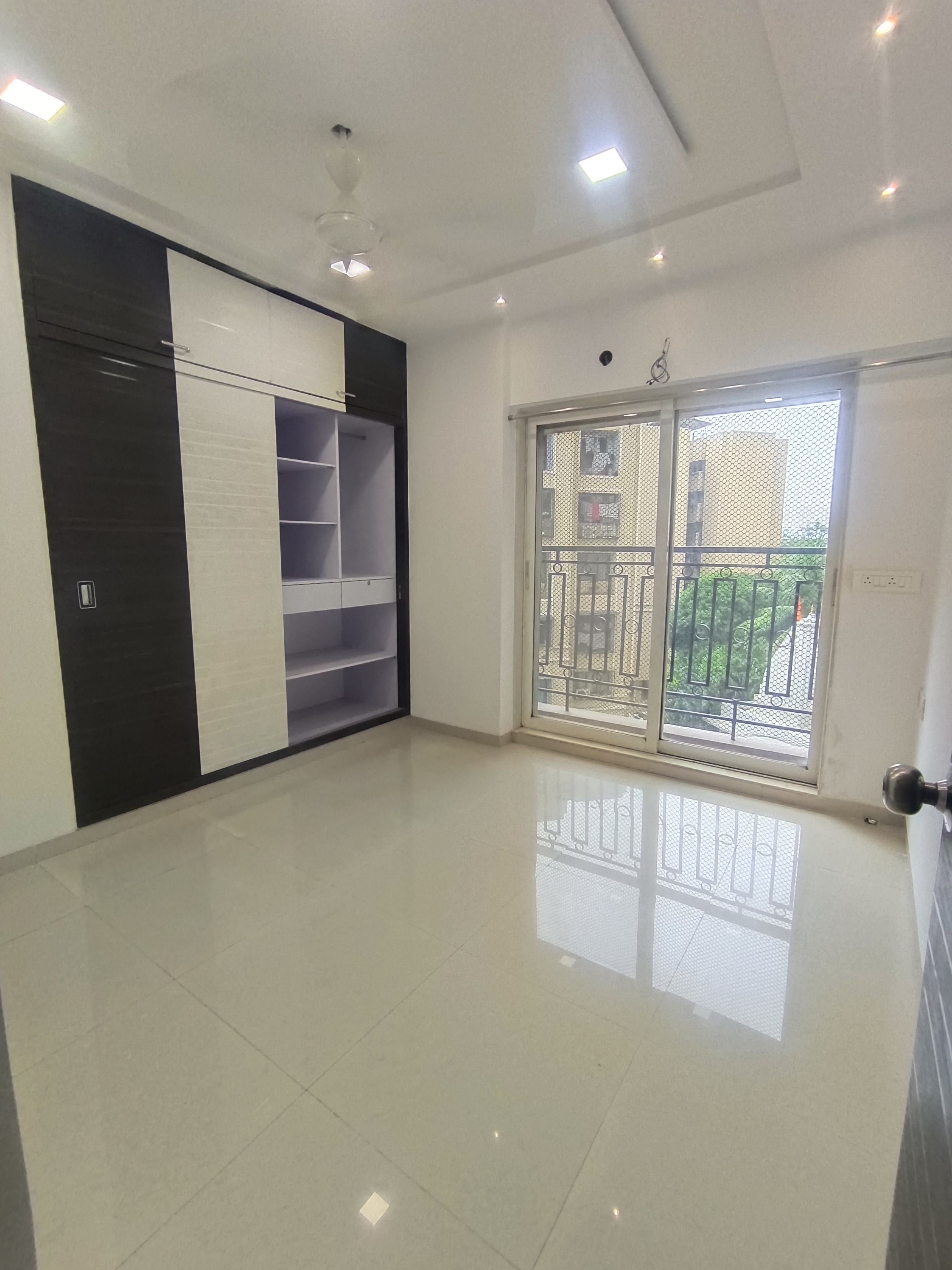 2 BHK + Pooja Room Apartment For Sale in STG Marigold Siddheshwar Garden