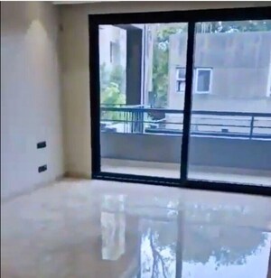 Room in 4 BHK Villa at Panchsheel Park – for Sale