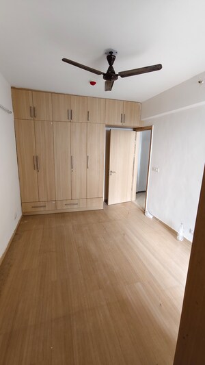 3.5 BHK Apartment For Rent in DLF New Town Heights III, Sector 91