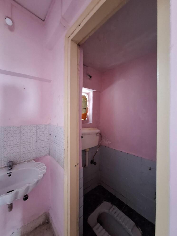 Bathroom, kanchan-janga-chs 1 Bedroom 500 Sq.Ft. Apartment In Kopar Khairane Navi Mumbai 9288605