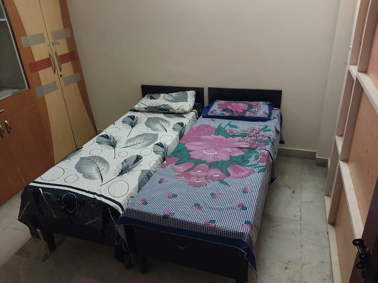 Pg For Rent in Property Junction 