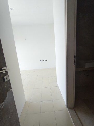 Bathroom in 3 BHK Apartment at Sheth Auris Serenity Tower 3, Malad West – for Rent