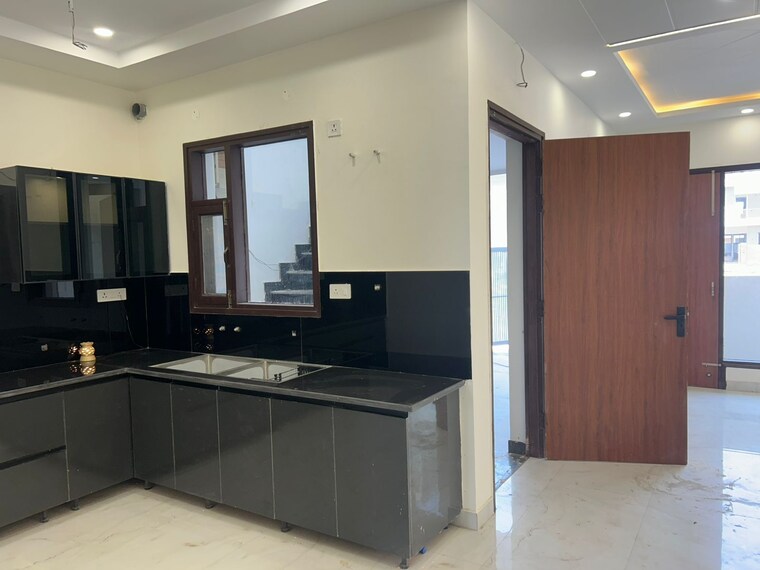 Kitchen, kishanpura 4 Bedroom 1350 Sq.Ft. Independent House In Kishanpura Zirakpur 9288639