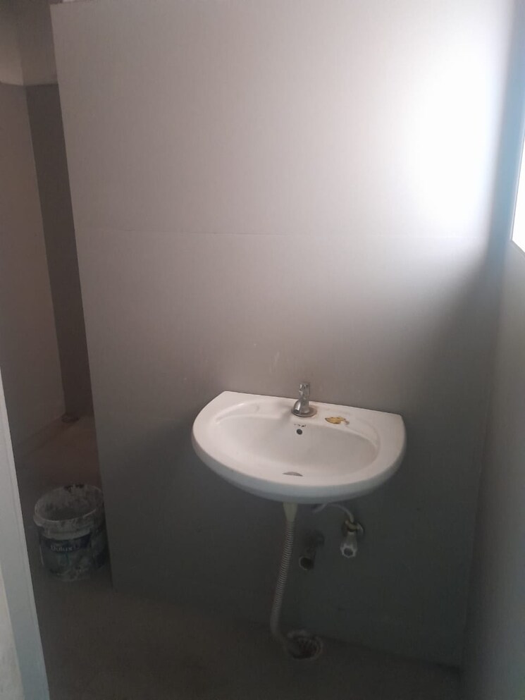 Bathroom, ratu road Commercial Office Space 1650 Sq.Ft. In Ratu Road Ranchi 9288690