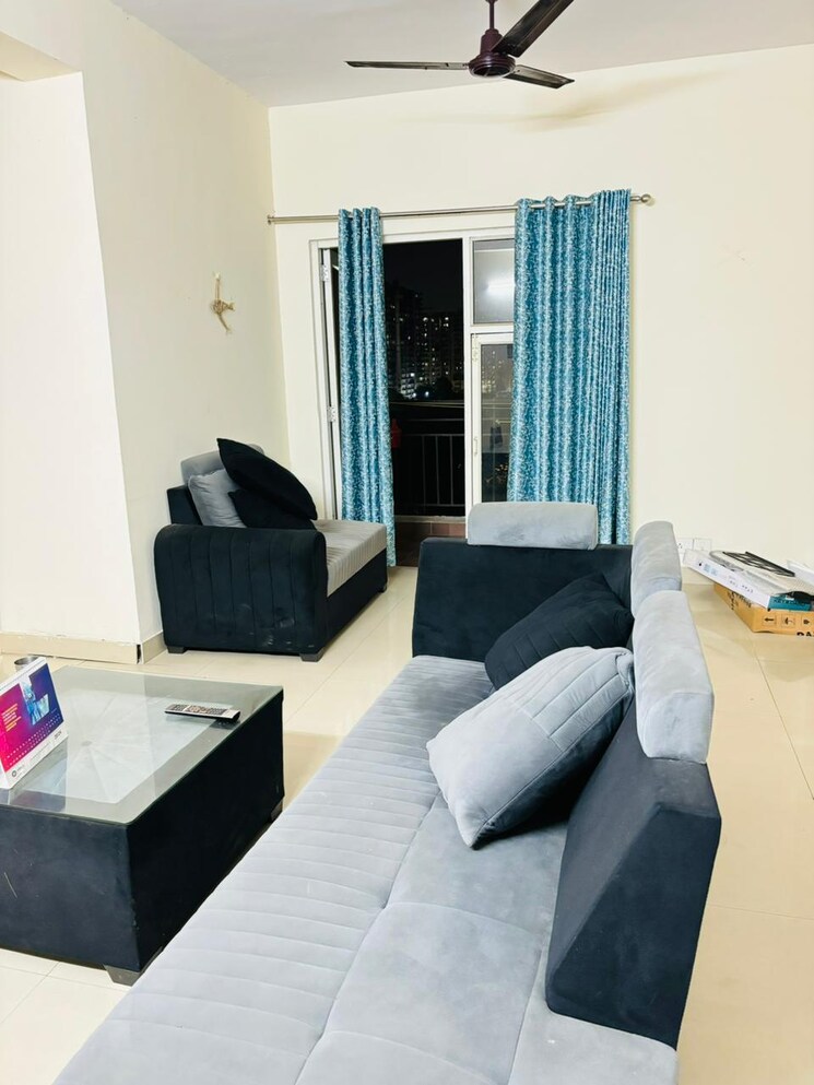 Living Room, aims-golf-city 3.5 Bedroom 1550 Sq.Ft. Apartment In Sector 75 Noida 9288724