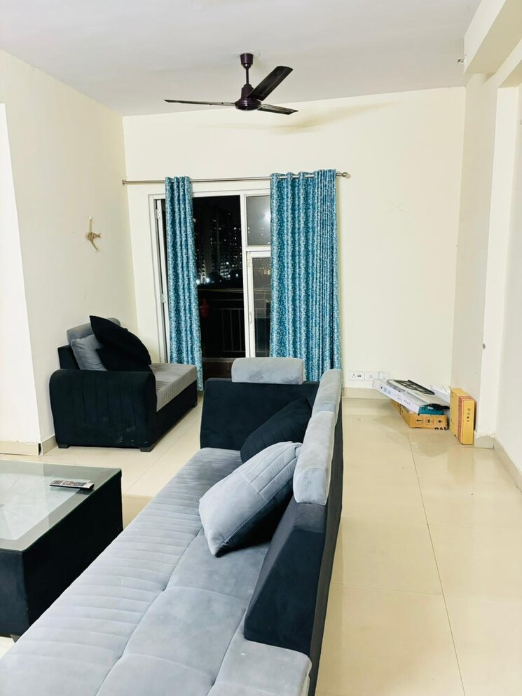 Living Room, aims-golf-city 3.5 Bedroom 1550 Sq.Ft. Apartment In Sector 75 Noida 9288724