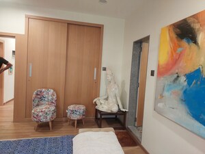 Bedroom in 2 BHK Apartment at Koregaon Park – for Rent