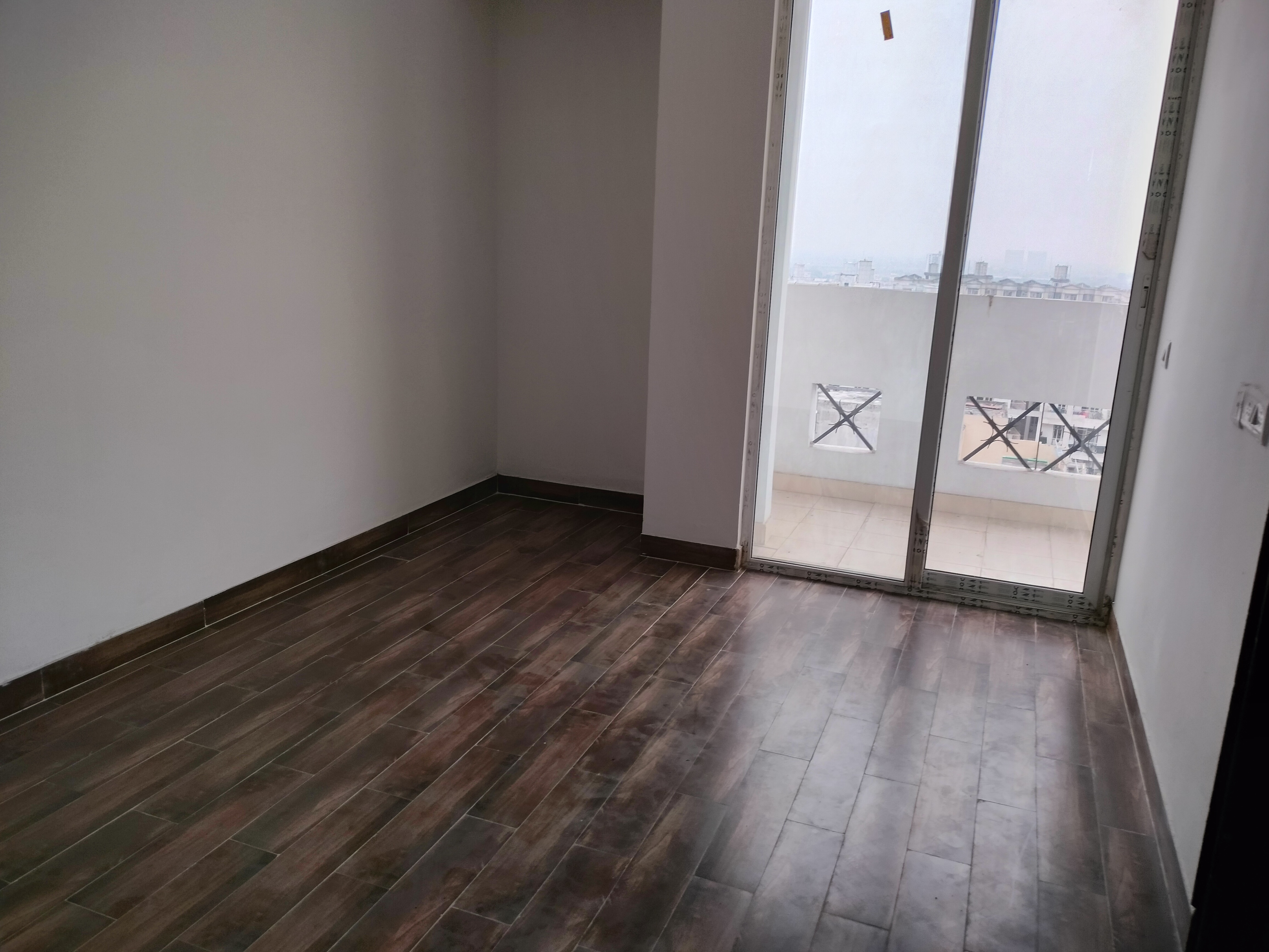 2 BHK Apartment For Sale in Ajnara Integrity