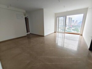 Room in 2 BHK Apartment at One Indiabulls Thane, Pokhran Road No Two – for Sale