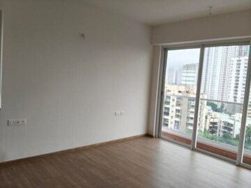 Room in 2 BHK Apartment at One Indiabulls Thane, Pokhran Road No Two – for Sale