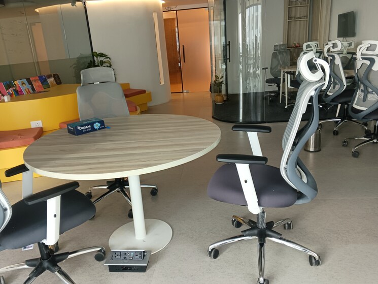 Gym, emaar-the-palm-square Commercial Office Space 1534 Sq.Ft. In Sector 66 Gurgaon 9288869