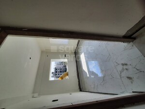 Furnished Amenities in 3 BHK Builder Floor at New Town – for Sale