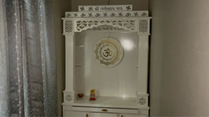 Furnished Amenities in 4 BHK Apartment at Mayur Vihar Phase ii – for Sale