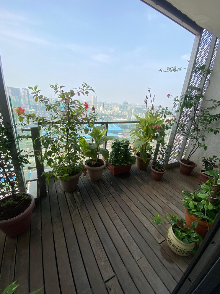 Balcony, lodha-new-cuffe-parade 2.5 Bedroom 1225 Sq.Ft. Apartment In Wadala Mumbai 9288902