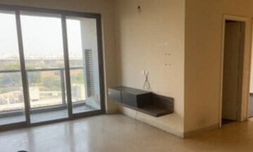 Room in 3 BHK Apartment at Paras Dews, Sector 106 – for Rent
