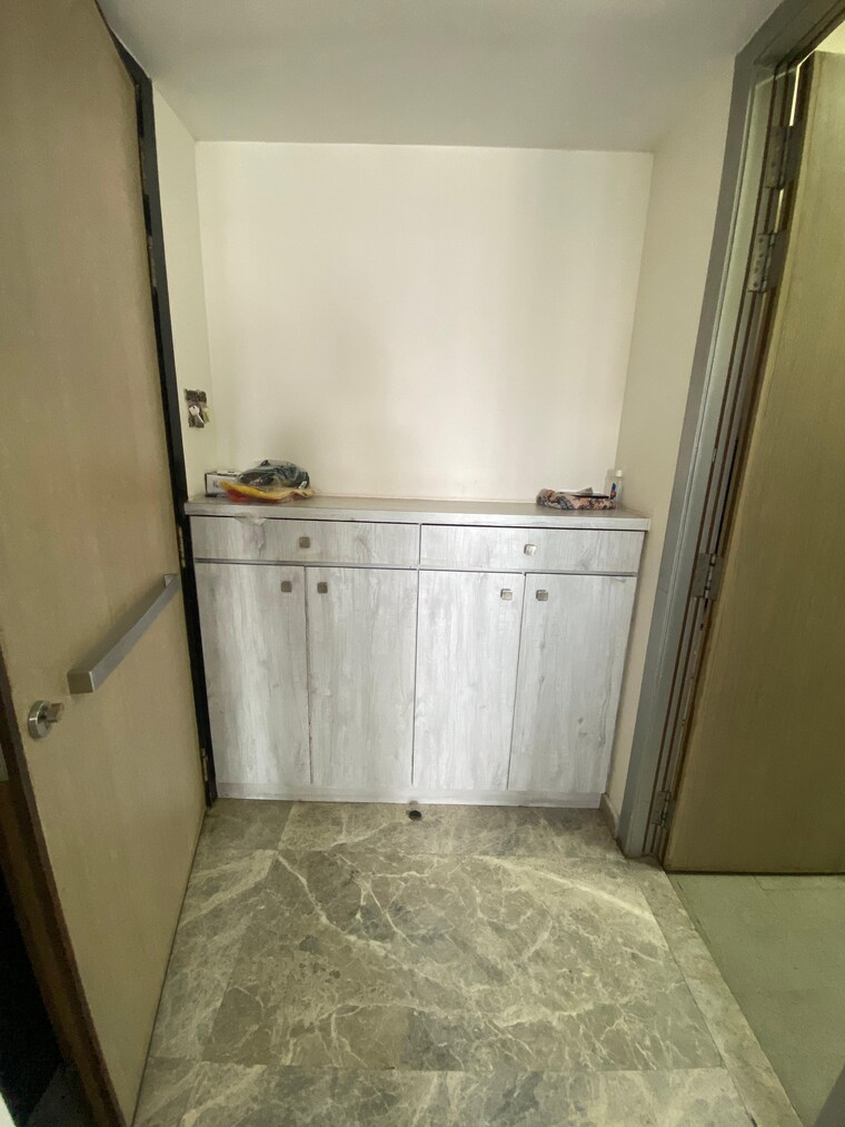 Bathroom, lodha-new-cuffe-parade 2.5 Bedroom 1255 Sq.Ft. Apartment In Wadala Mumbai 9288919