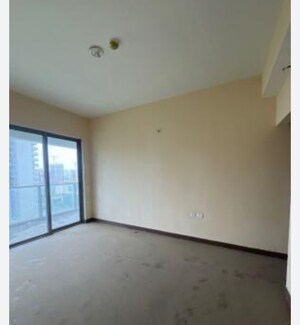 Room in 3 BHK Apartment at Paras Dews, Sector 106 – for Rent