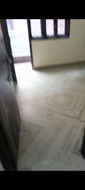 Room in 2 BHK Builder Floor at Govindpuri – for Rent