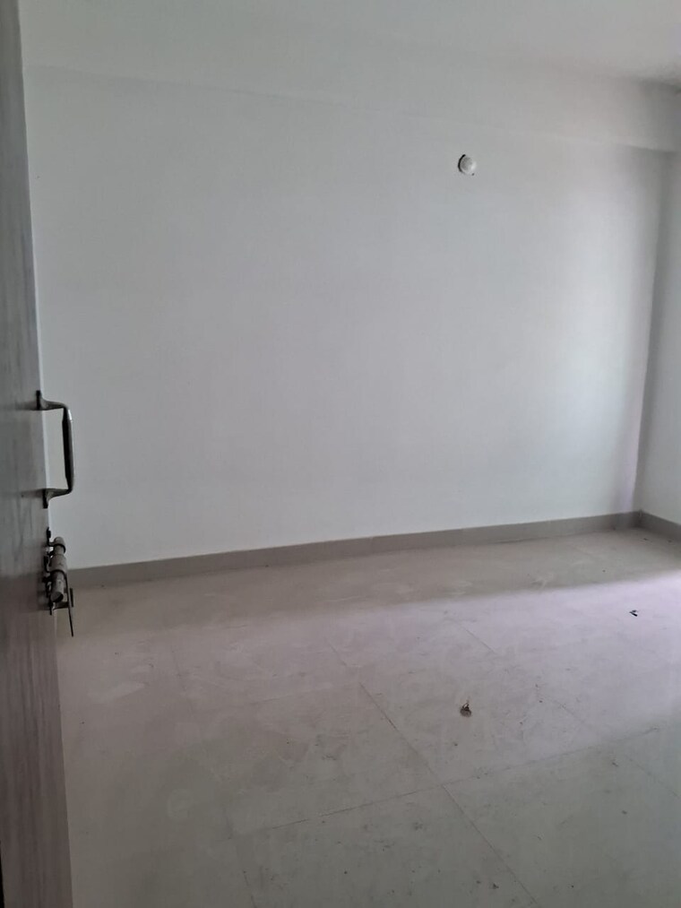 Room, madhyamgram 3 Bedroom 1082 Sq.Ft. Apartment In Madhyamgram Kolkata 9288943