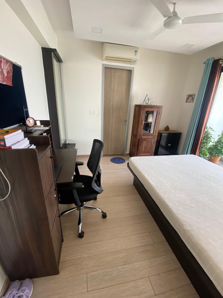 Bedroom, lodha-new-cuffe-parade 2.5 Bedroom 1234 Sq.Ft. Apartment In Wadala Mumbai 9288948