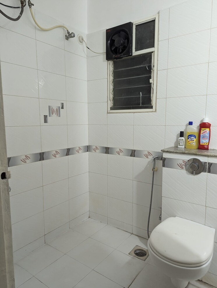 Attached Bathroom, om-residency-kothurd 1 Bedroom 600 Sq.Ft. Apartment In Kothrud Pune 9289021