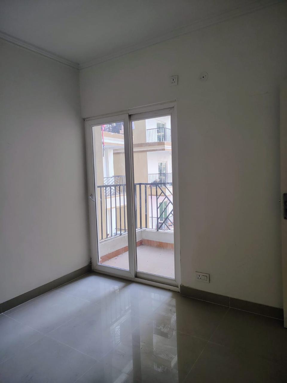 2 BHK + Extra Room Apartment For Rent in SCC Sapphire