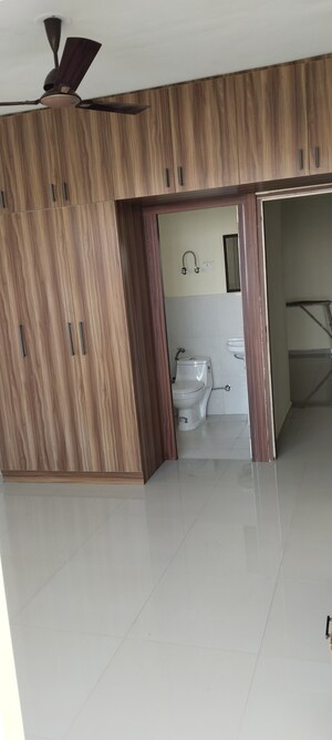 Room in 2 BHK Apartment at Mapsko Paradise, Sector 83 – for Rent