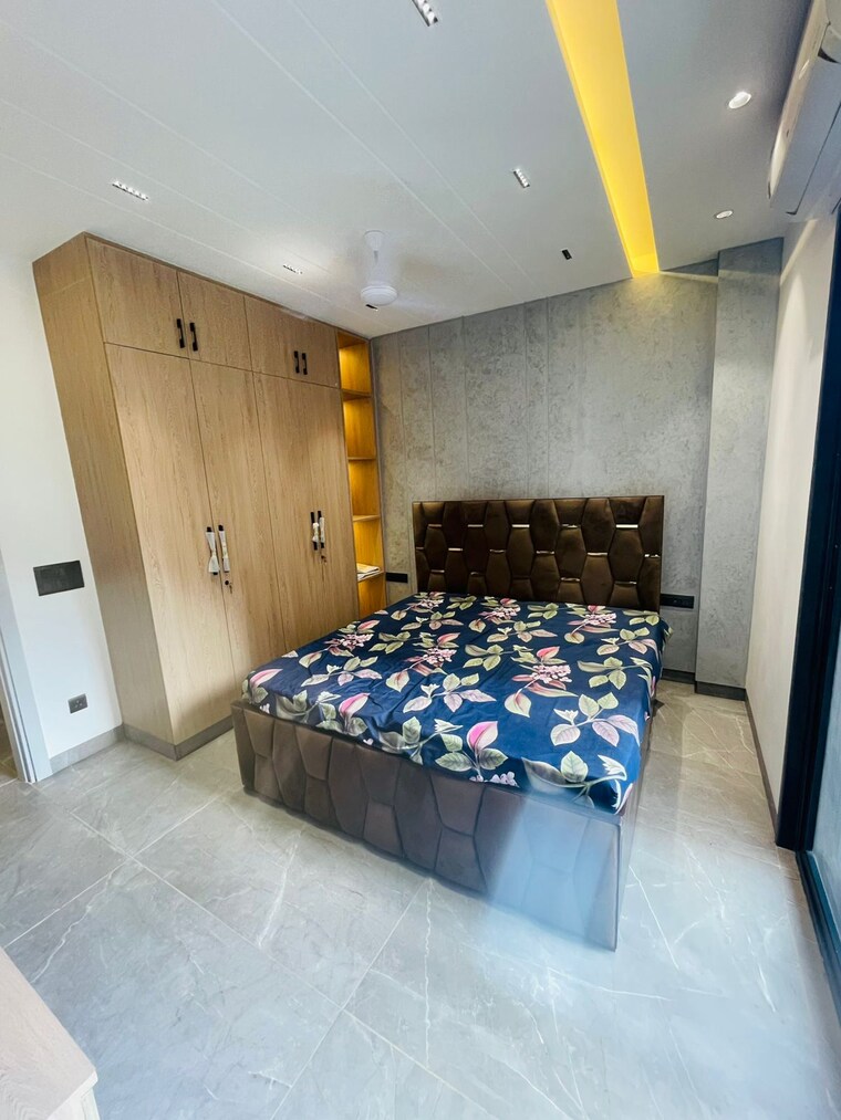 Bedroom, paschim vihar 2 Bedroom 110 Sq.Yd. Builder Floor In Paschim Vihar Delhi 9289153