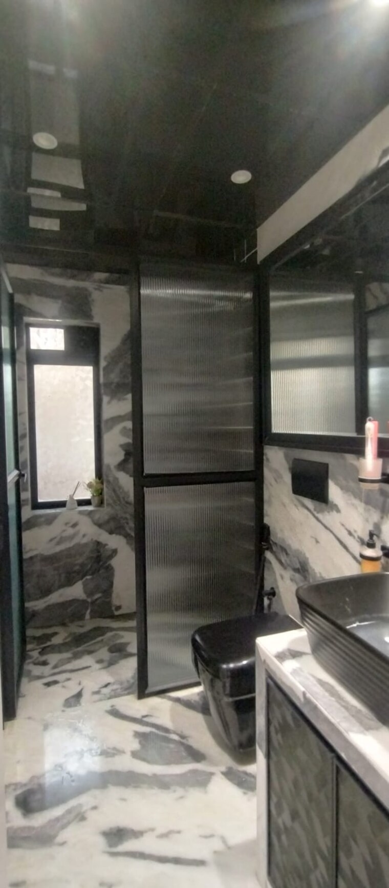 Bathroom, legend-siroya-kingston-tower 5 Bedroom 4200 Sq.Ft. Apartment In Parel Mumbai 9289147