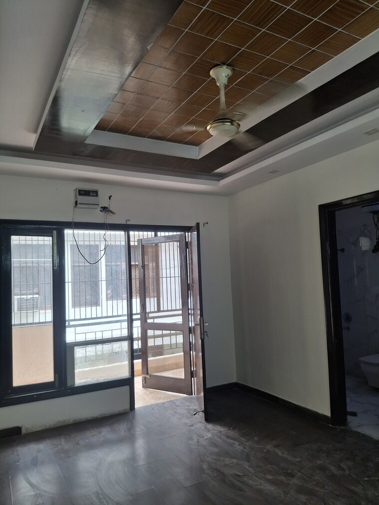 undefined, rwa-residential-society 3 Bedroom 2430 Sq.Ft. Builder Floor In Sector 40 Gurgaon 9289154