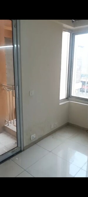 Room in 1 BHK Apartment at Wave Dream Homes, Wave City – for Rent