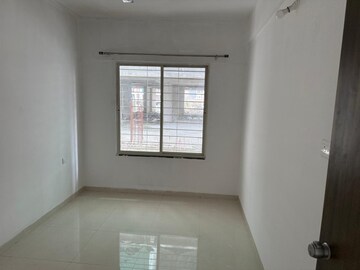 Room in 2 BHK Apartment at Anand Silver Oak, Ravet – for Rent