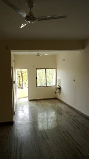Room in 3 BHK Apartment at Lalpur – for Rent