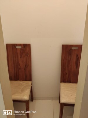 Bedroom in 2 BHK Apartment at Windermere CHS Andheri West, Andheri West – for Rent