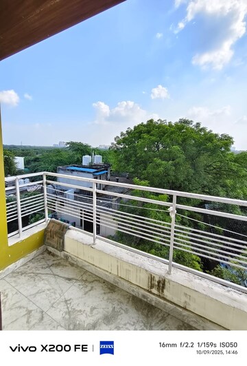 Terrace in 2 BHK Builder Floor at Saket – for Sale
