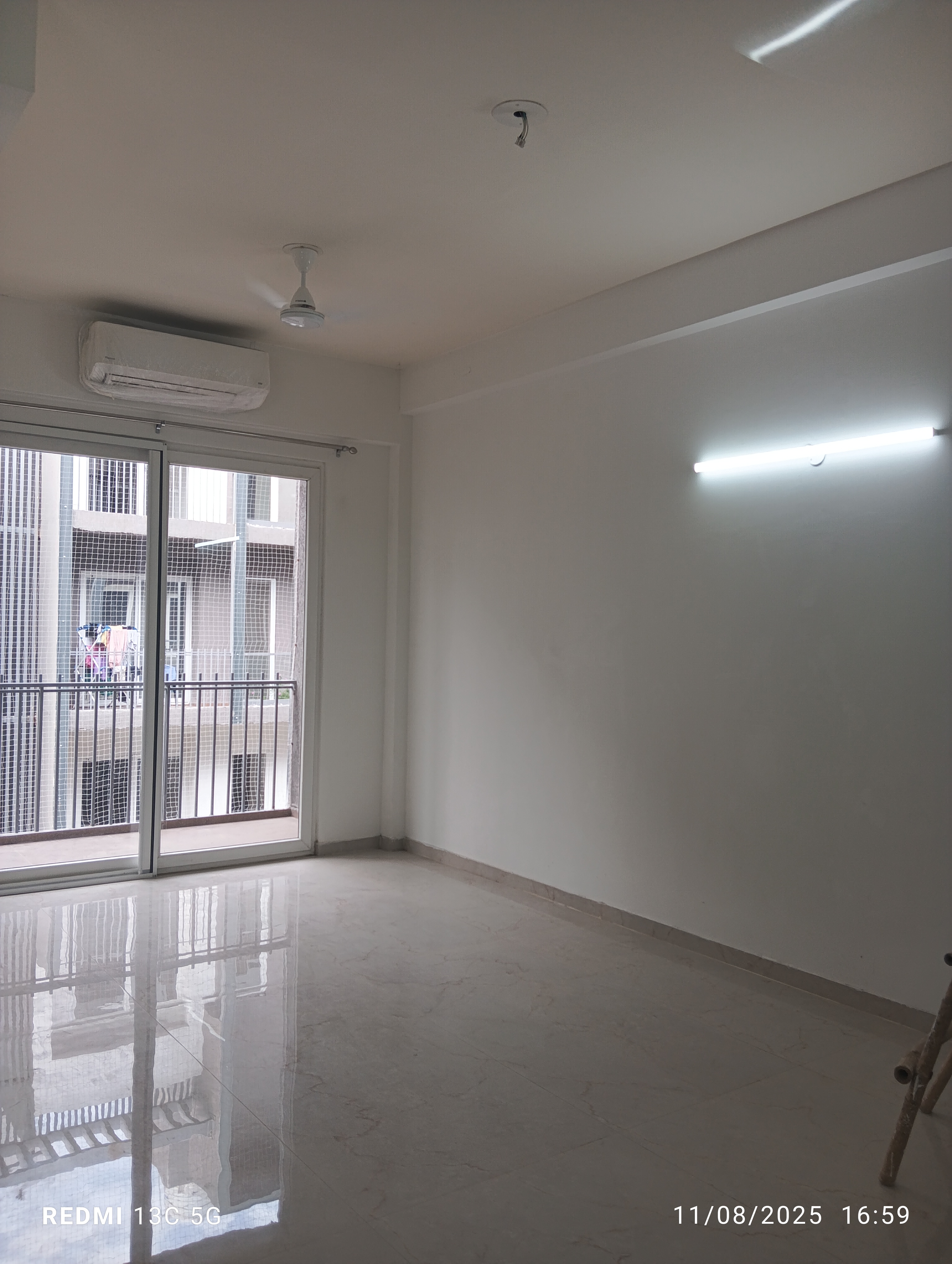 2 BHK + Study Room Apartment For Rent in Signature Global Prime