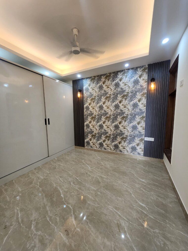 Room, saket 3 Bedroom 1800 Sq.Ft. Builder Floor In Saket Delhi 9289295
