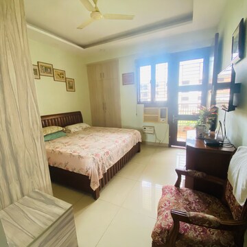 Bedroom in 4 BHK Apartment at Indosam75, Sector 75 – for Sale