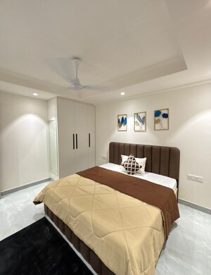 Master Bedroom in 1 BHK Apartment at Mohit House, Sushant Lok I – for Rent