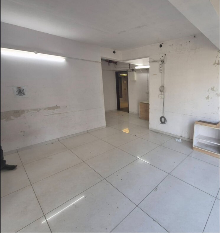 Bathroom, sankalp-iconic-tower Commercial Office Space 785 Sq.Ft. In Sanidhya Ahmedabad 9289342
