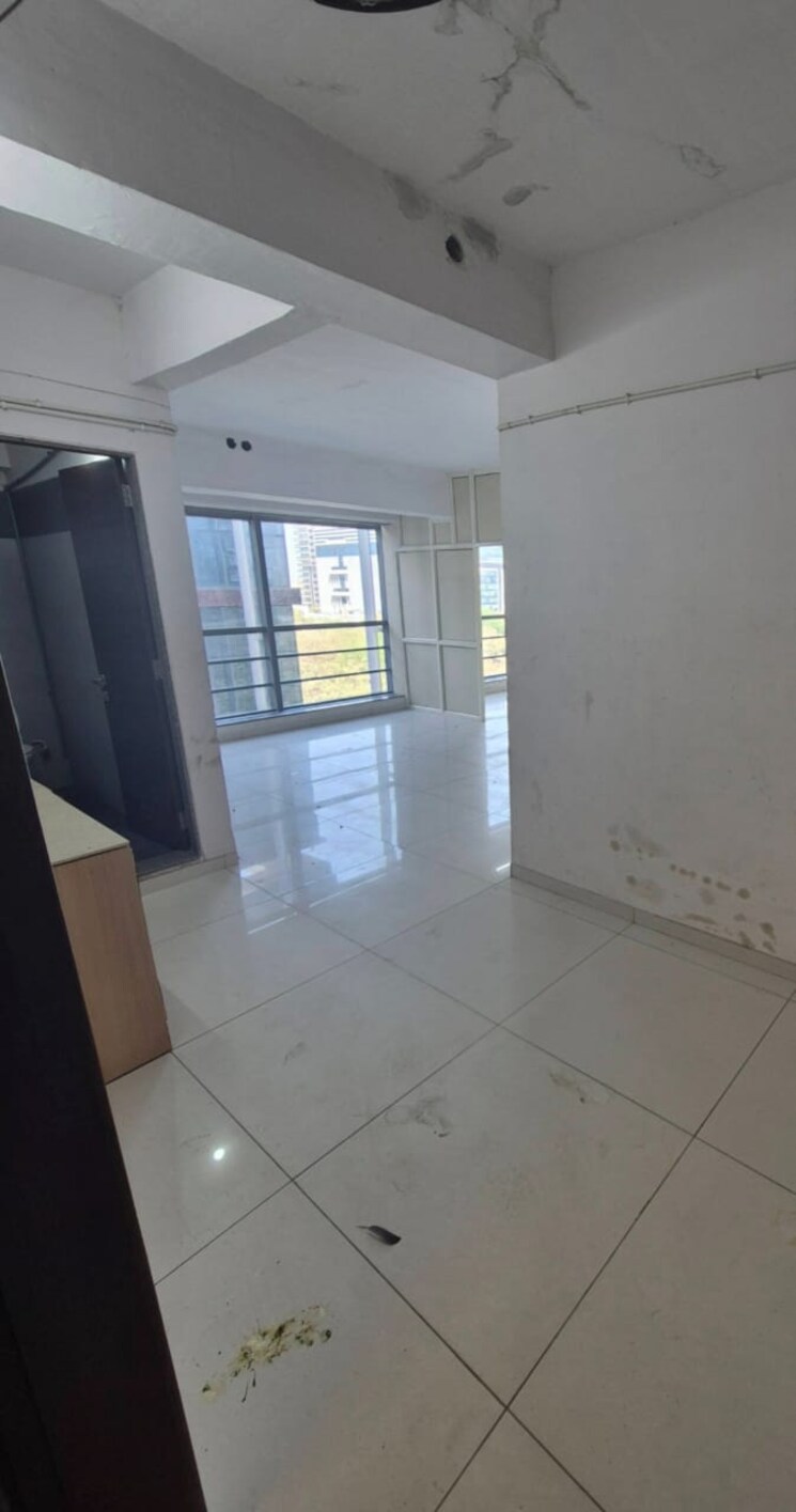 Living Room, sankalp-iconic-tower Commercial Office Space 785 Sq.Ft. In Sanidhya Ahmedabad 9289342