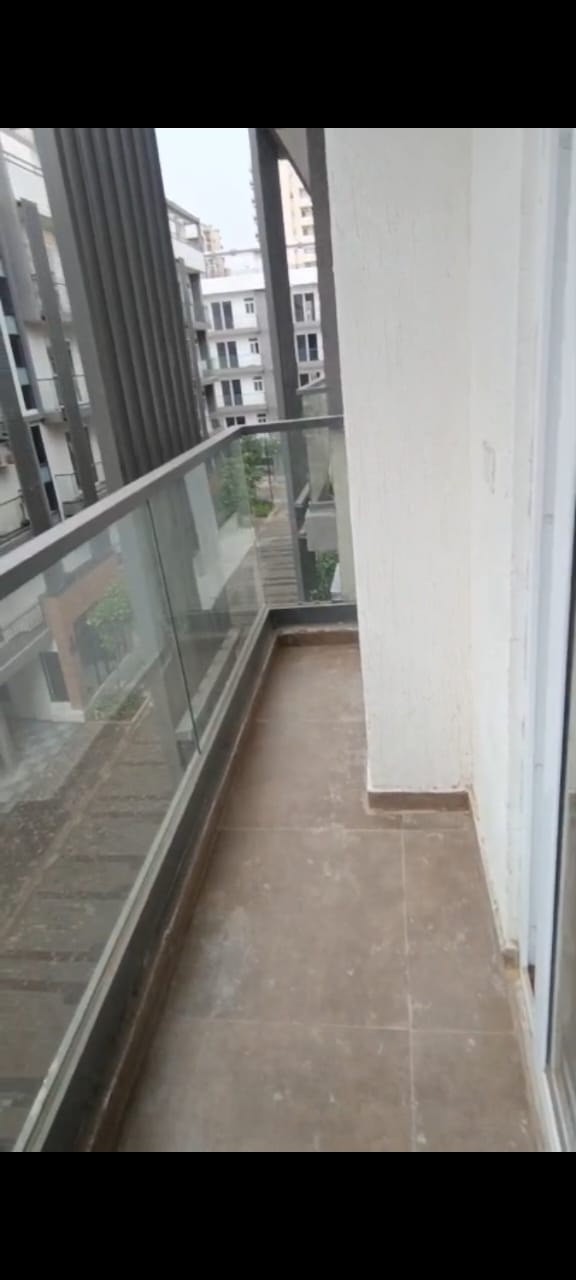 2 BHK Apartment For Rent in Shree Vardhman Green Court