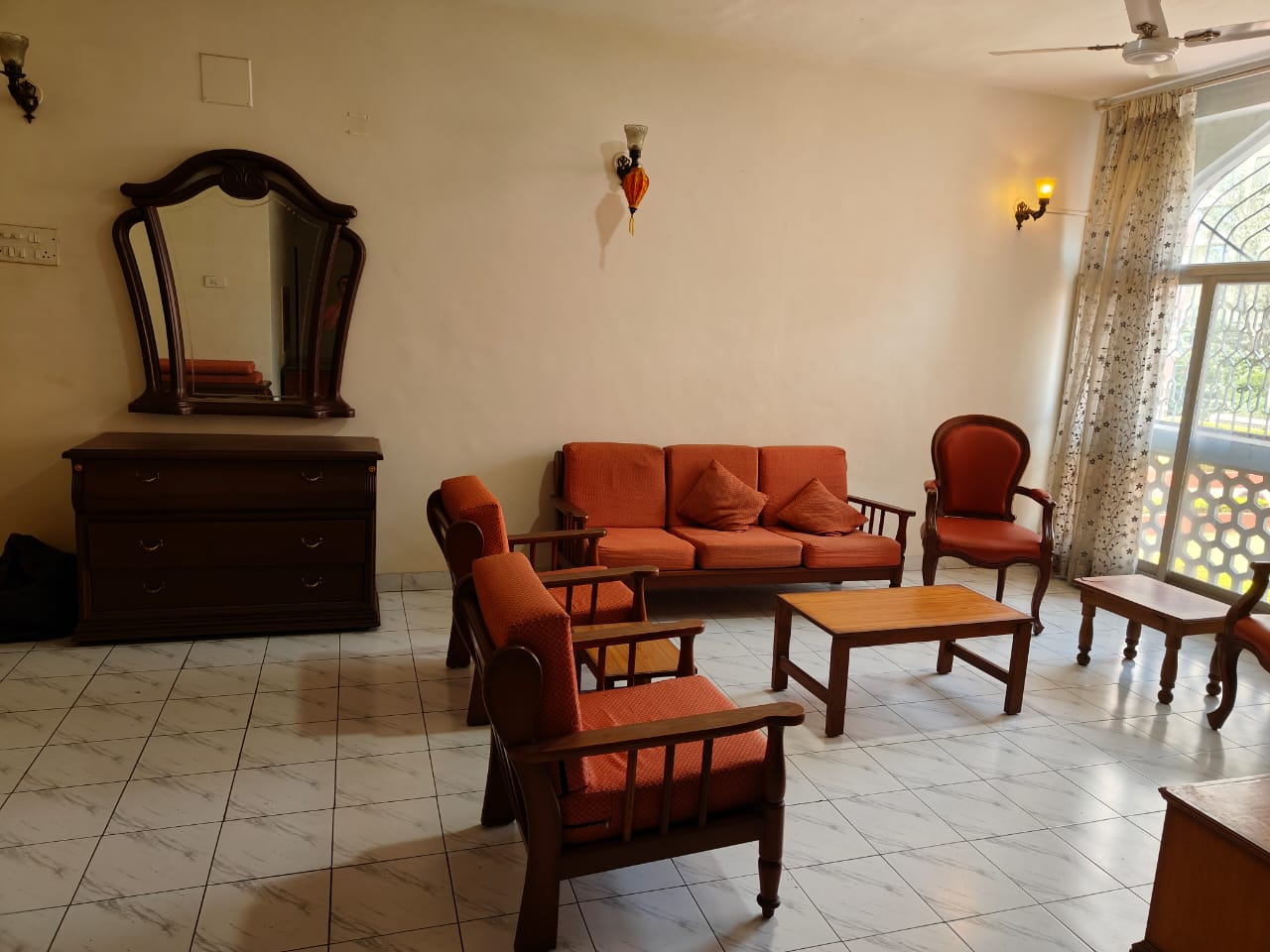 3 BHK 1500 Sq.Ft. Apartment in Moghul Garden