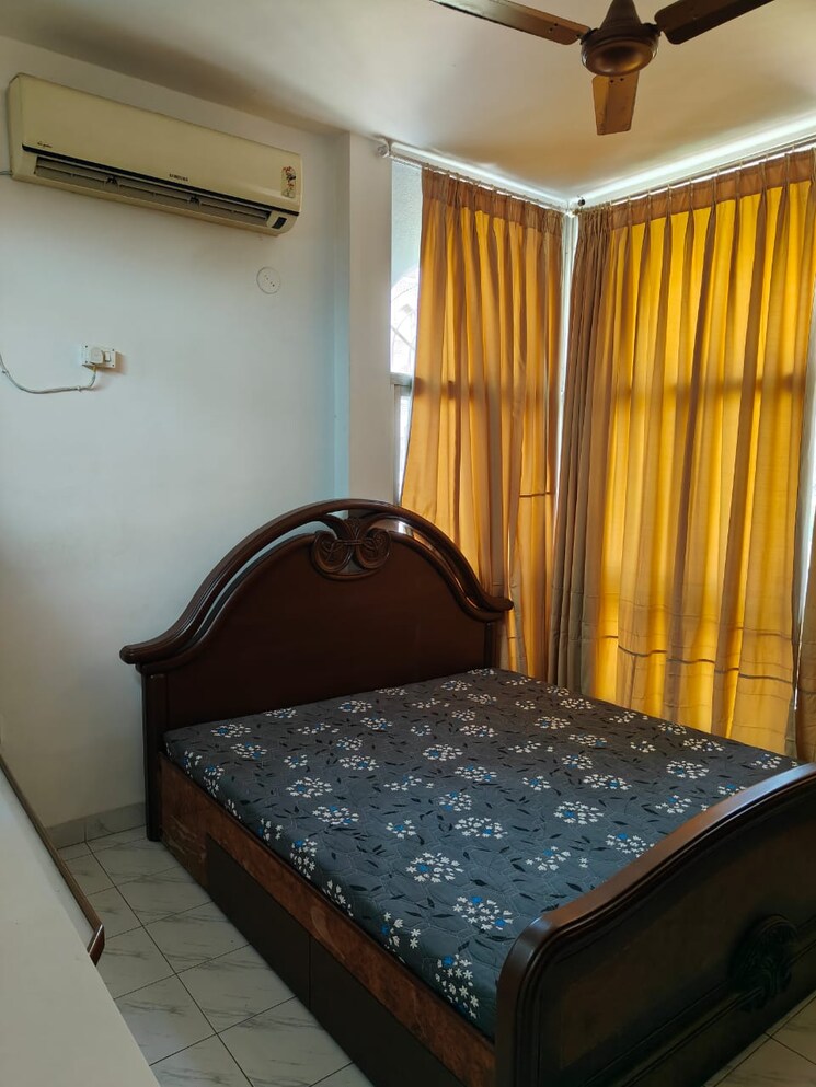 Bedroom, moghul-garden 3 Bedroom 1500 Sq.Ft. Apartment In Koregaon Pune 9289412
